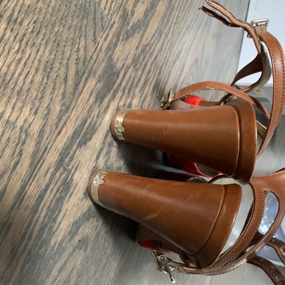 Shoes - Picture 3 of 3